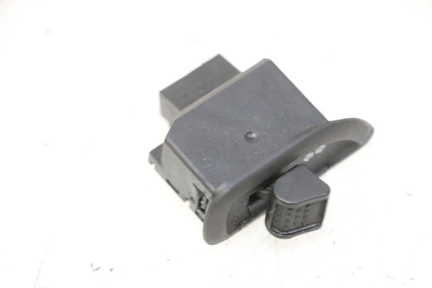 photo de COMUTADOR DE SETAS PIAGGIO MP3 HPE 310 (2024 - 2025) - Detalhe da peça
