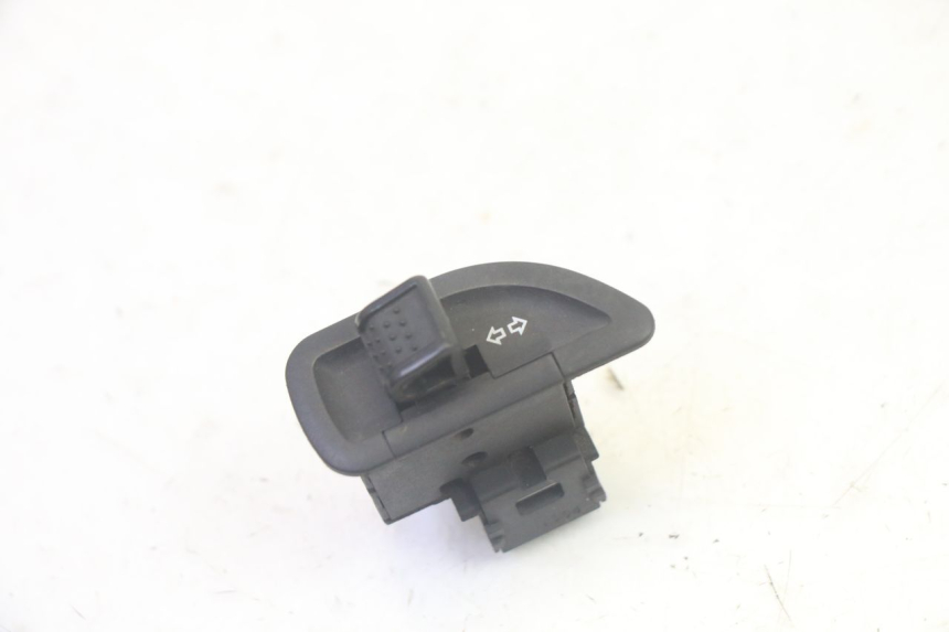 photo de INTERRUPTOR DE SETAS PIAGGIO MP3 HPE 350 (2018 - 2020) - Vista principal