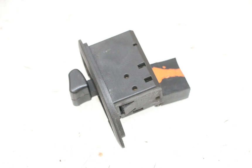 photo de INTERRUPTOR DE SETA PIAGGIO MP3 HPE 300 (2019 - 2026) - Outro ângulo de visão