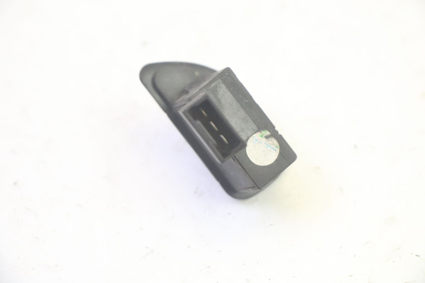 photo de COMUTADOR DE SETAS PIAGGIO MP3 LT 400 (2007 - 2012) - Outro ângulo de visão