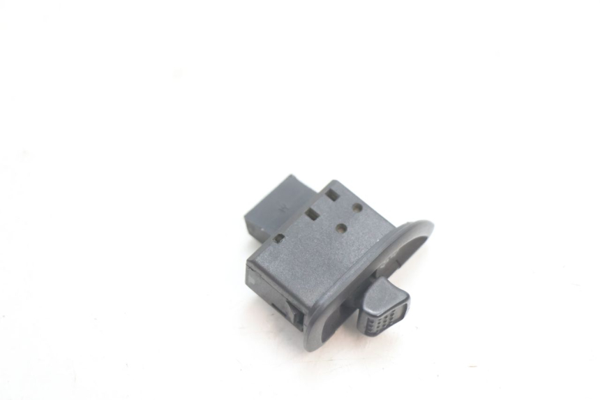 photo de INTERRUPTOR DE SETAS PIAGGIO MP3 LT 300 (2010 - 2016) - Detalhe da peça