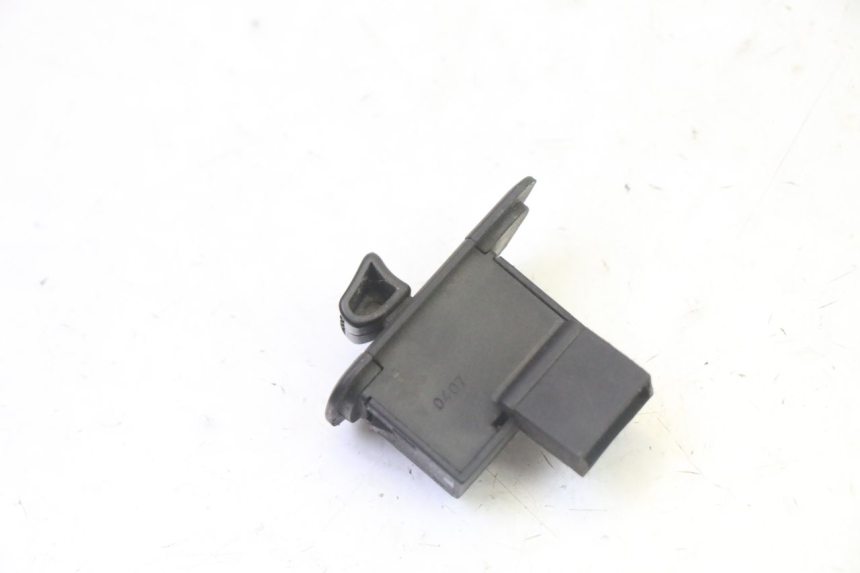 photo de COMANDO DE SETAS PIAGGIO MP3 125 (2006 - 2014) - Zoom do estado de desgaste