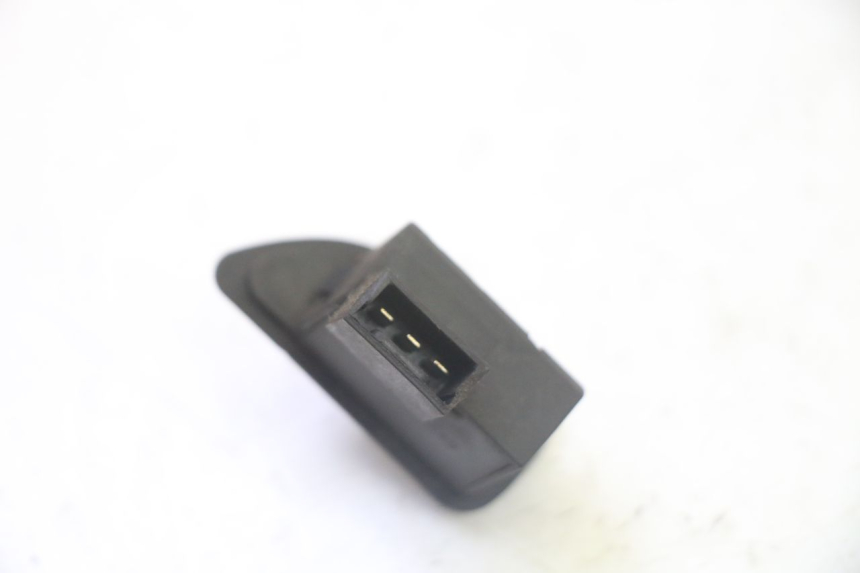 photo de COMANDO DE SETAS PIAGGIO MP3 125 (2006 - 2014) - Outro ângulo de visão