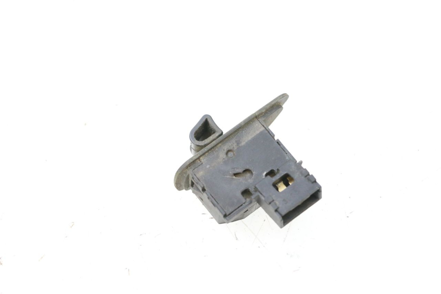 photo de COMANDO DE SETAS PIAGGIO MP3 125 (2006 - 2014) - Zoom do estado de desgaste
