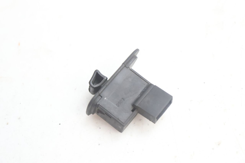 photo de COMANDO DE SETAS PIAGGIO MP3 125 (2006 - 2014) - Zoom do estado de desgaste