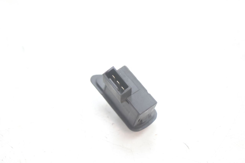 photo de COMANDO DE SETAS PIAGGIO MP3 125 (2006 - 2014) - Outro ângulo de visão