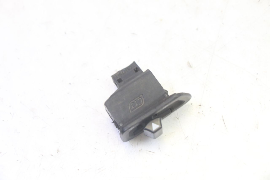 photo de COMUTADOR DE SETAS SYM ORBIT III 3 4T 50 (2021 - 2025) - Detalhe da peça