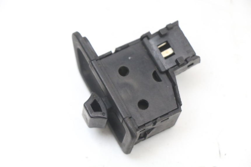 photo de COMUTADOR DE SETAS SYM ORBIT 50 (2008 - 2010) - Zoom do estado de desgaste