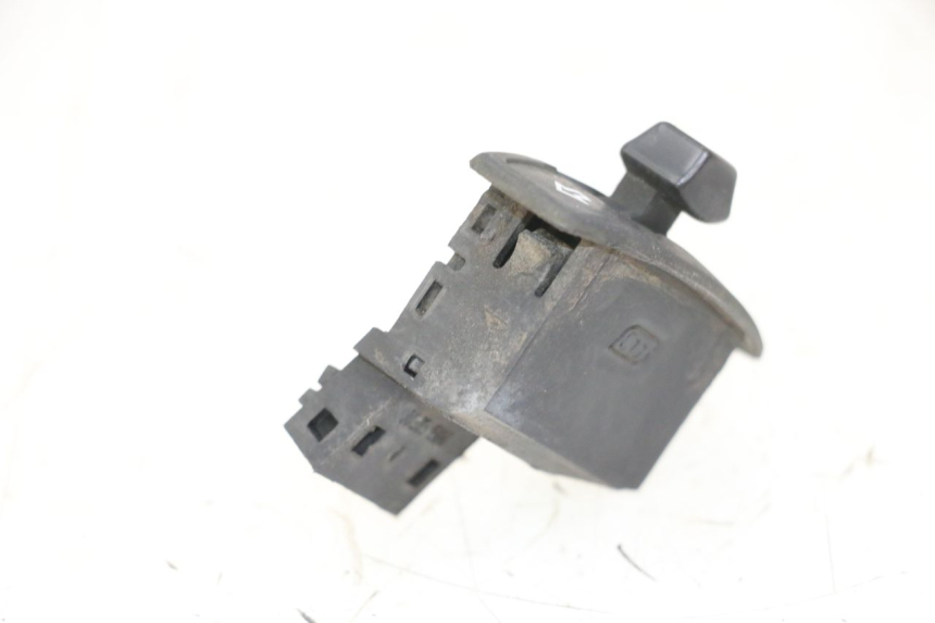 photo de COMANDO DE SETAS PEUGEOT BELVILLE 125 (2017 - 2021) - Detalhe da peça