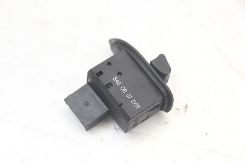 photo de INTERRUPTOR DE SETA PIAGGIO LIBERTY IGET 4T 50 (2021 - 2025) - Outro ângulo de visão