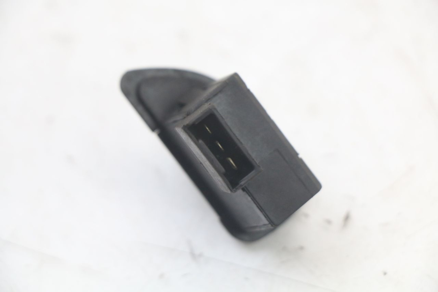 photo de INTERRUPTOR DE SETA PIAGGIO LIBERTY IGET 4T 50 (2021 - 2025) - Ampliação técnica