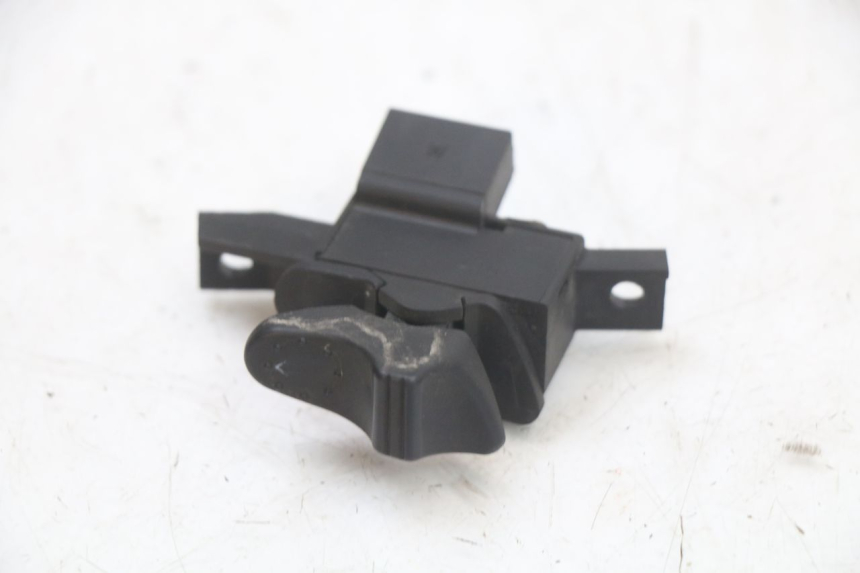 photo de COMUTADOR DE SETAS PIAGGIO VESPA LX 2T 50 (2005 - 2013) - Vista principal