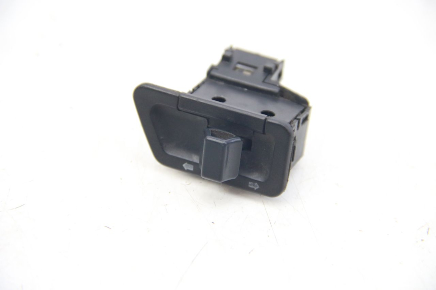 photo de COMANDO DE SETAS SUZUKI SIXTEEN 125 (2008 - 2010) - Vista principal
