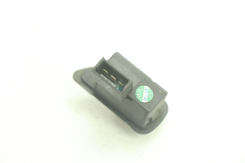 photo de COMUTADOR DE SETAS GILERA STALKER 50 (2004 - 2014) - Zoom do estado de desgaste