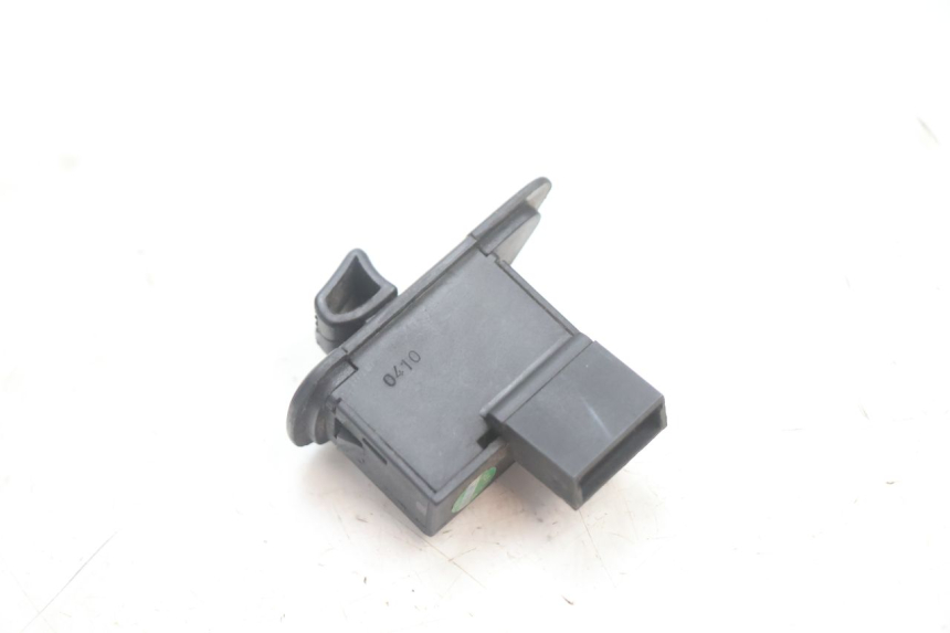 photo de COMUTADOR DE SETAS GILERA STALKER 50 (2004 - 2014) - Zoom do estado de desgaste