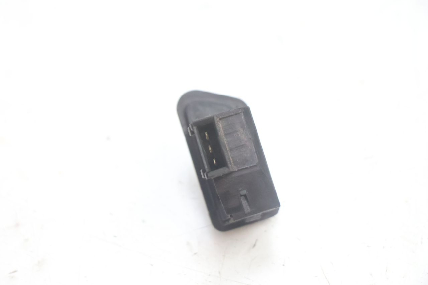 photo de COMANDO DE SETAS PEUGEOT TWEET 4T 50 (2018 - 2022) - Outro ângulo de visão