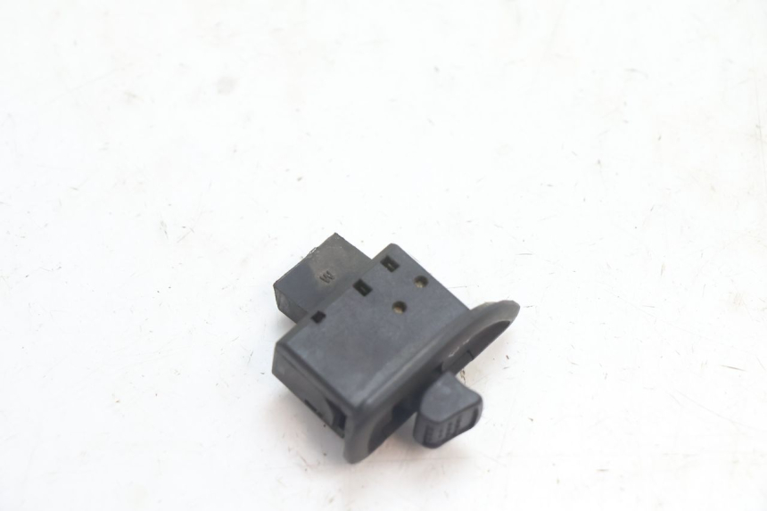 photo de INTERRUPTOR DE SETAS PIAGGIO TYPHOON 50 (2000 - 2009) - Detalhe da peça