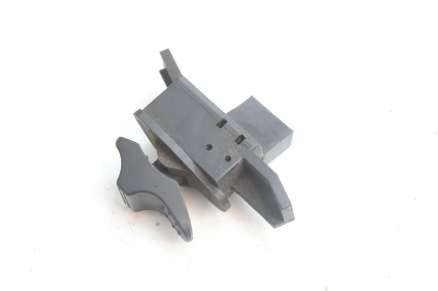 photo de COMUTADOR DE SETA PIAGGIO VESPA S 2T 50 (2007 - 2014) - Detalhe da peça