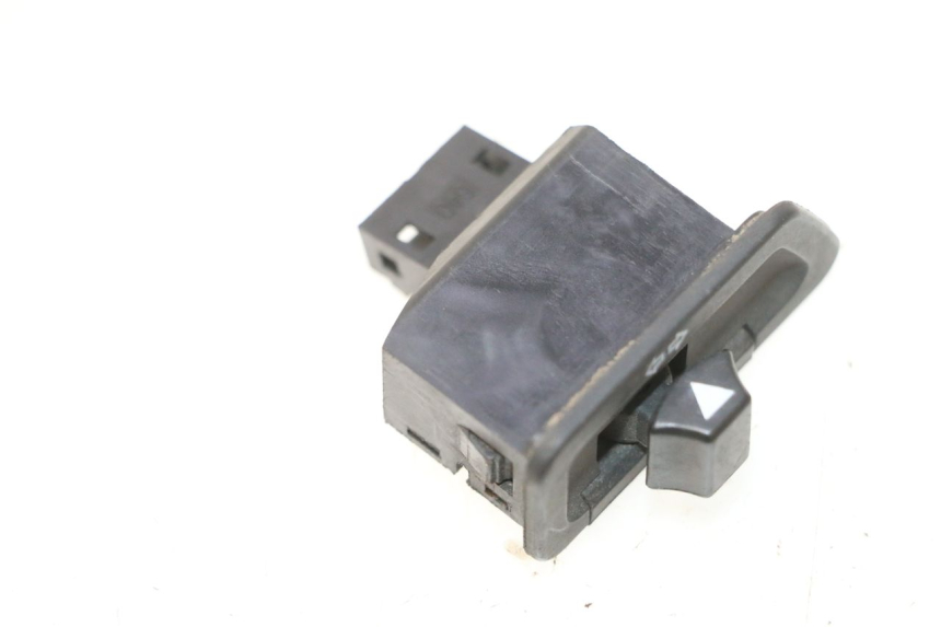 photo de INTERRUPTOR DE SETAS YAMAHA XMAX X-MAX 125 (2006 - 2009) - Detalhe da peça