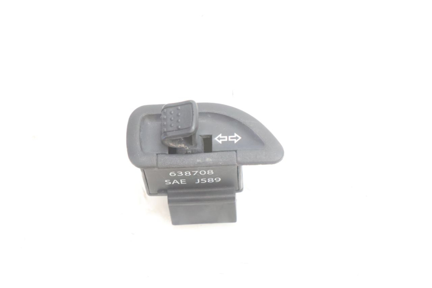 photo de INTERRUPTOR DE SETAS PIAGGIO X9 AMALFI 180 (2000 - 2003) - Vista principal
