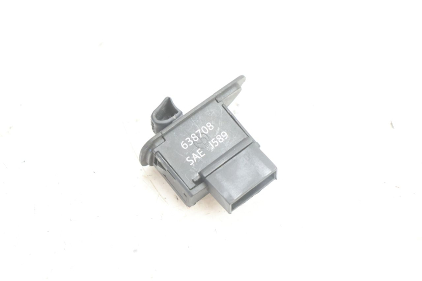 photo de INTERRUPTOR DE SETAS PIAGGIO X9 AMALFI 180 (2000 - 2003) - Zoom do estado de desgaste