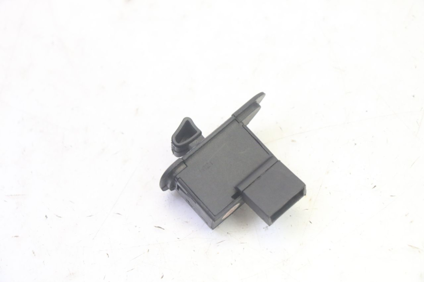 photo de COMANDO DE SETAS PIAGGIO XEVO - X EVO 125 (2007 - 2017) - Zoom do estado de desgaste