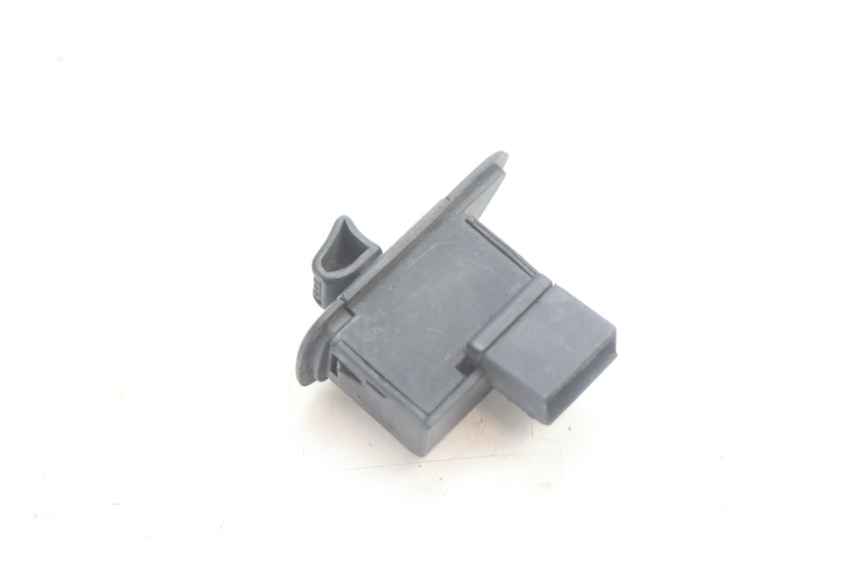 photo de INTERRUPTOR DE SETAS PIAGGIO ZIP 4T 50 (2006 - 2017) - Zoom do estado de desgaste