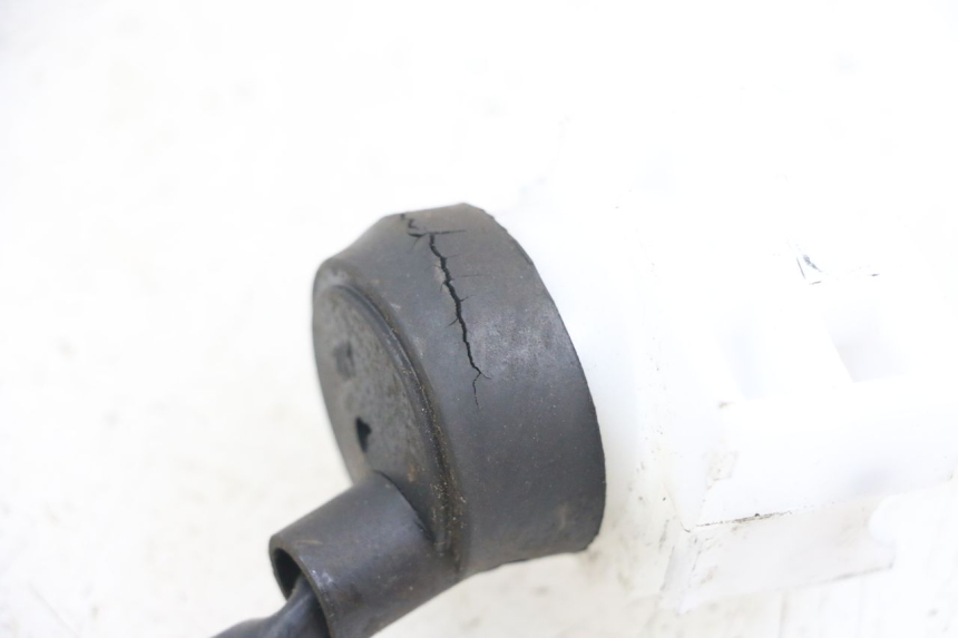 photo de INTERRUPTOR DE IGNIÇÃO SYM CROX 4T 50 (2016 - 2023) - Zoom do estado de desgaste