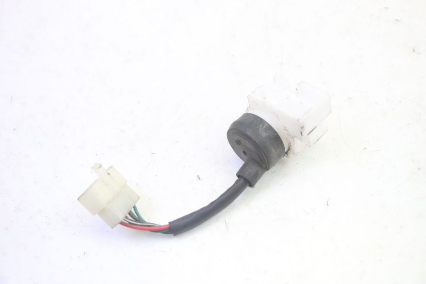 photo de INTERRUPTOR DE IGNIÇÃO SYM CROX 4T 50 (2016 - 2023) - Zoom do estado de desgaste