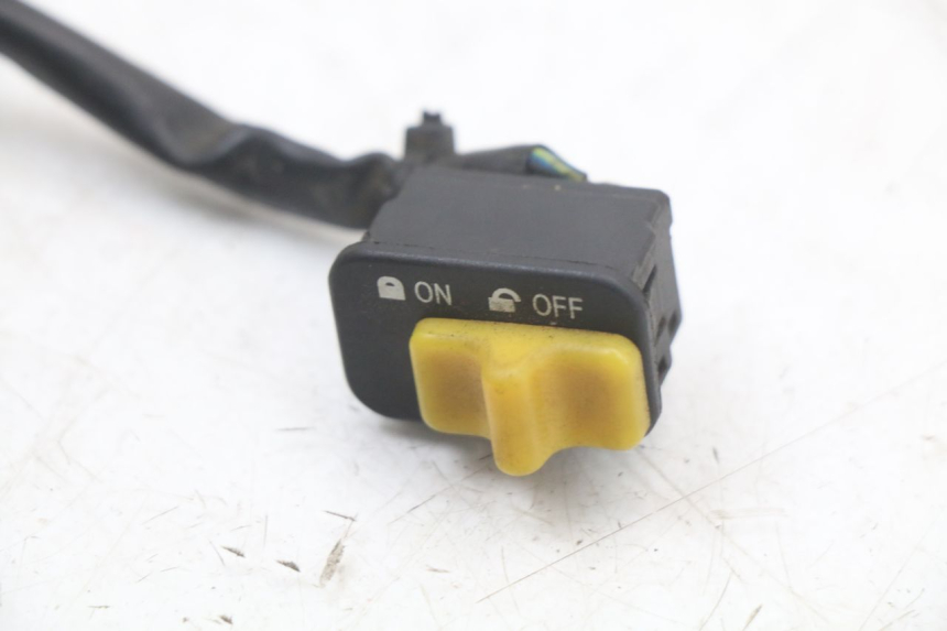 photo de INTERRUPTOR DE IGNIÇÃO SYM FIDDLE 2 50 (2008 - 2013) - Detalhe da peça