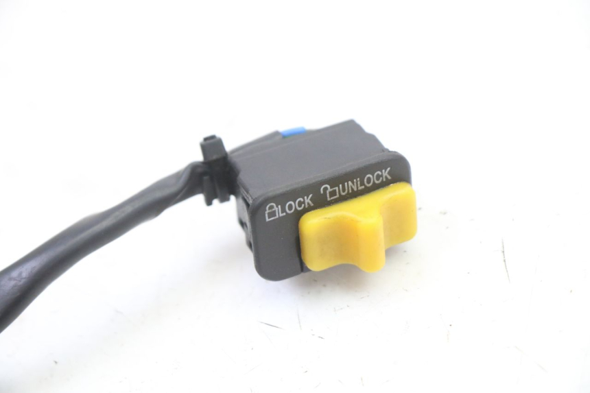 photo de INTERRUPTOR DE IGNIÇÃO SYM FIDDLE 3 III 50 (2014 - 2020) - Detalhe da peça