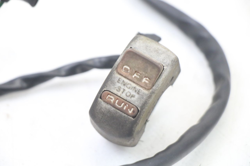 photo de INTERRUPTOR DE IGNIÇÃO HONDA MTX TC02 125 (1987 - 1989) - Detalhe da peça