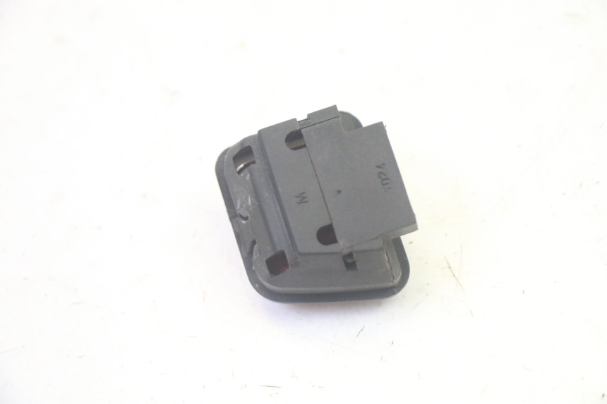 photo de INTERRUPTOR DE IGNIÇÃO PIAGGIO MP3 LT 400 (2007 - 2012) - Zoom do estado de desgaste
