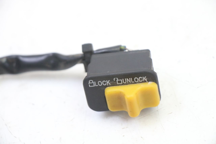 photo de INTERRUPTOR DE IGNIÇÃO SYM ORBIT 2 4T 50 (2008 - 2017) - Detalhe da peça