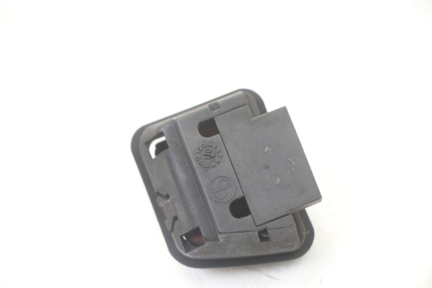 photo de INTERRUPTOR DE IGNIÇÃO PIAGGIO X8 125 (2004 - 2007) - Outro ângulo de visão