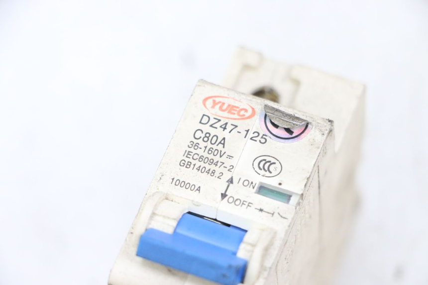 photo de INTERRUPTOR DE IGNIÇÃO EFUN PUSA 1 - Estado da superfície