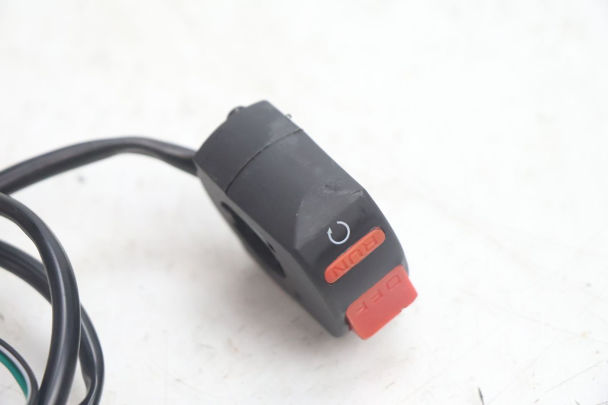 photo de INTERRUPTOR DE IGNIÇÃO APOLLO RFZ 150 - Vista geral