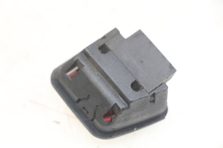 photo de INTERRUPTOR DE IGNIÇÃO PIAGGIO X8 125 (2004 - 2007) - Detalhe da peça