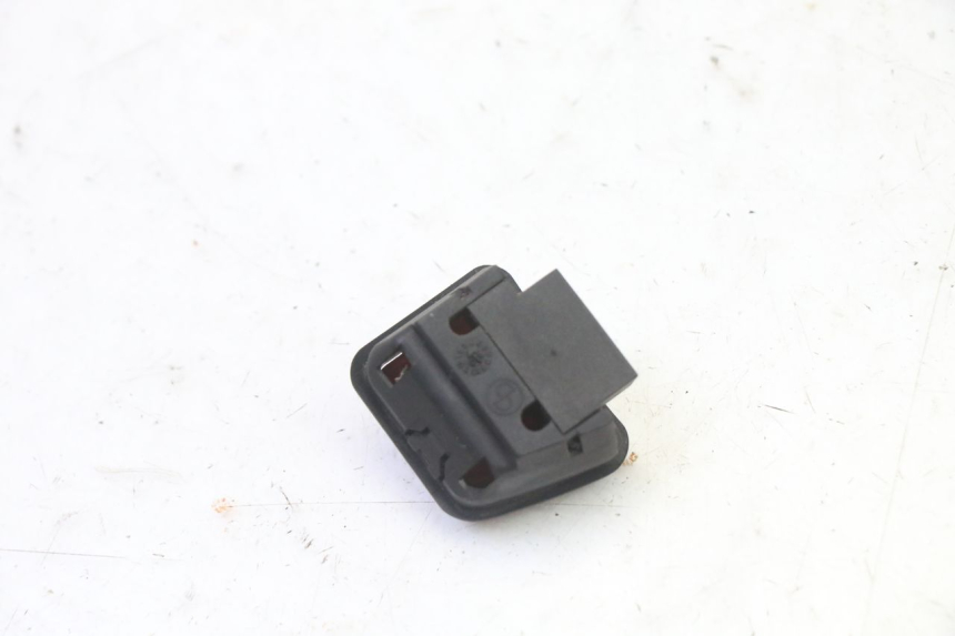 photo de INTERRUPTOR DE IGNIÇÃO PIAGGIO X9 EVOLUTION 125 (2003 - 2007) - Outro ângulo de visão
