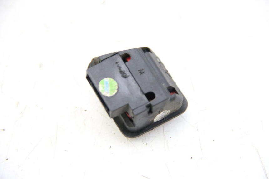 photo de INTERRUPTOR DE IGNIÇÃO PIAGGIO XEVO - X EVO 125 (2007 - 2017) - Detalhe da peça