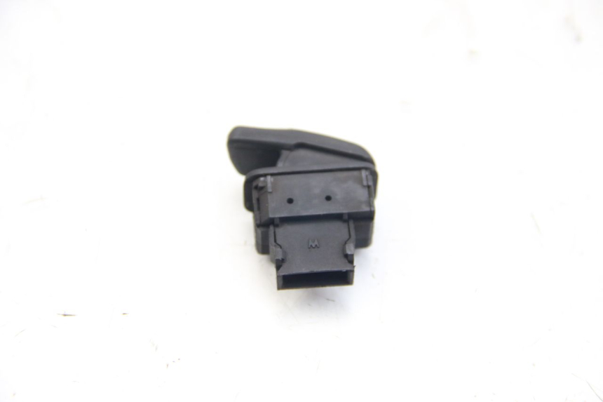 photo de COMUTADOR DE PARTIDA PIAGGIO BEVERLY 125 (2010 - 2015) - Detalhe da peça