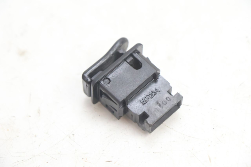 photo de INTERRUPTOR DE PARTIDA TGB CITY RS 50 (2011 - 2016) - Zoom do estado de desgaste
