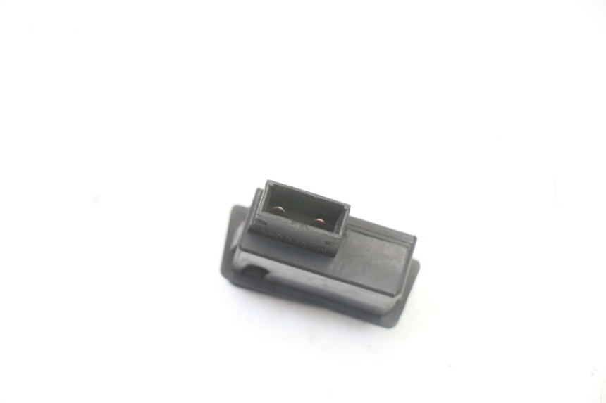 photo de INTERRUPTOR DE PARTIDA SYM FIDDLE 2 50 (2008 - 2013) - Outro ângulo de visão
