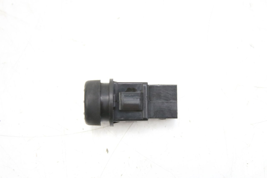 photo de INTERRUPTOR DE PARTIDA PIAGGIO FLY 2T 50 (2004 - 2017) - Vista geral
