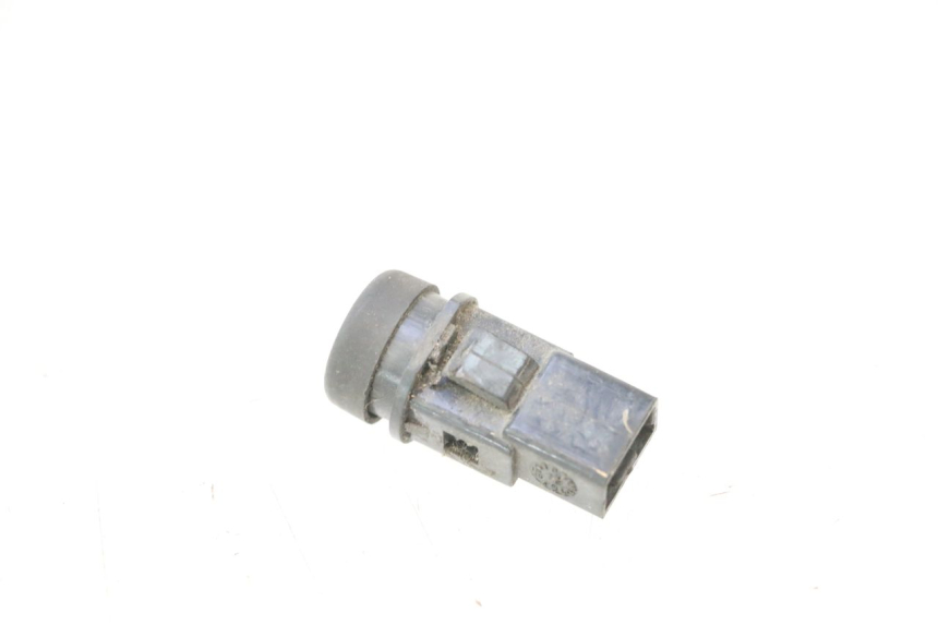 photo de INTERRUPTOR DE PARTIDA PIAGGIO FLY 2T 50 (2004 - 2017) - Zoom do estado de desgaste