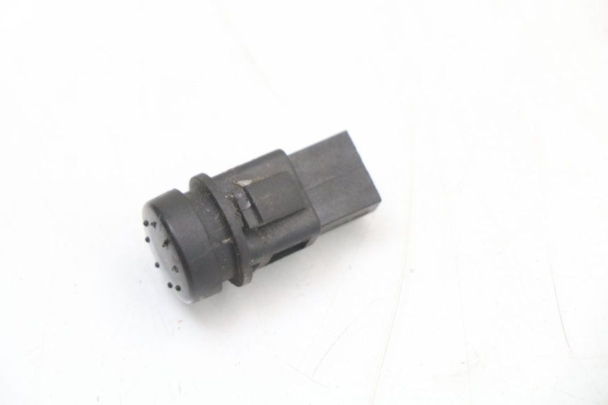 photo de COMUTADOR DE PARTIDA PIAGGIO FLY 4T 50 (2004 - 2010) - Detalhe da peça
