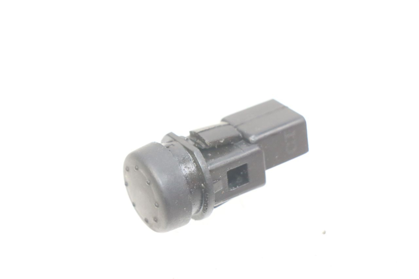 photo de INTERRUPTOR DE PARTIDA PIAGGIO FLY 100 (2006 - 2010) - Vista principal