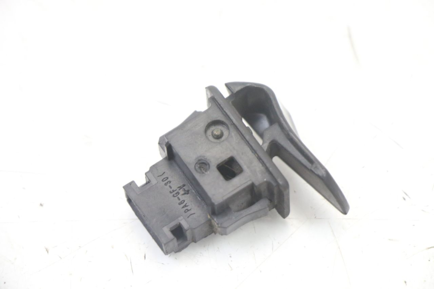 photo de INTERRUPTOR DE PARTIDA HONDA SH i 300 (2015 - 2020) - Outro ângulo de visão