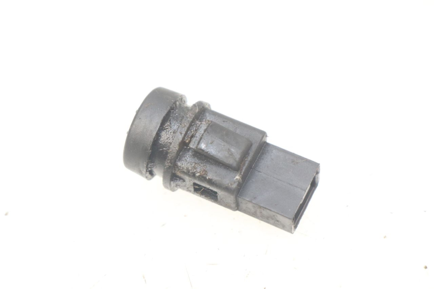 photo de INTERRUPTOR DE PARTIDA PIAGGIO LIBERTY 4T 50 (2004 - 2008) - Zoom do estado de desgaste