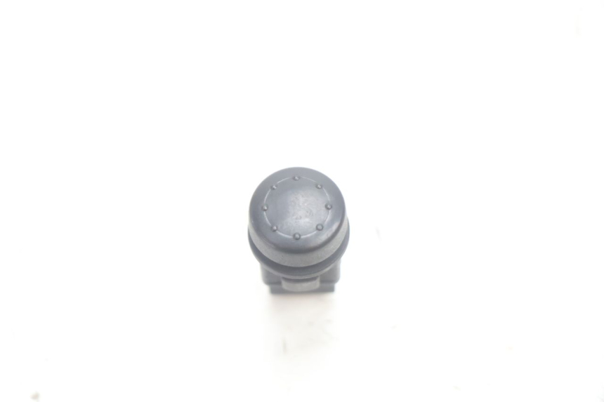 photo de INTERRUPTOR DE PARTIDA PIAGGIO LIBERTY 50 (1998 - 2003) - Zoom do estado de desgaste